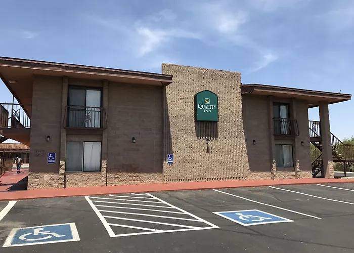 Quality Inn Benson I-10 Exit 304